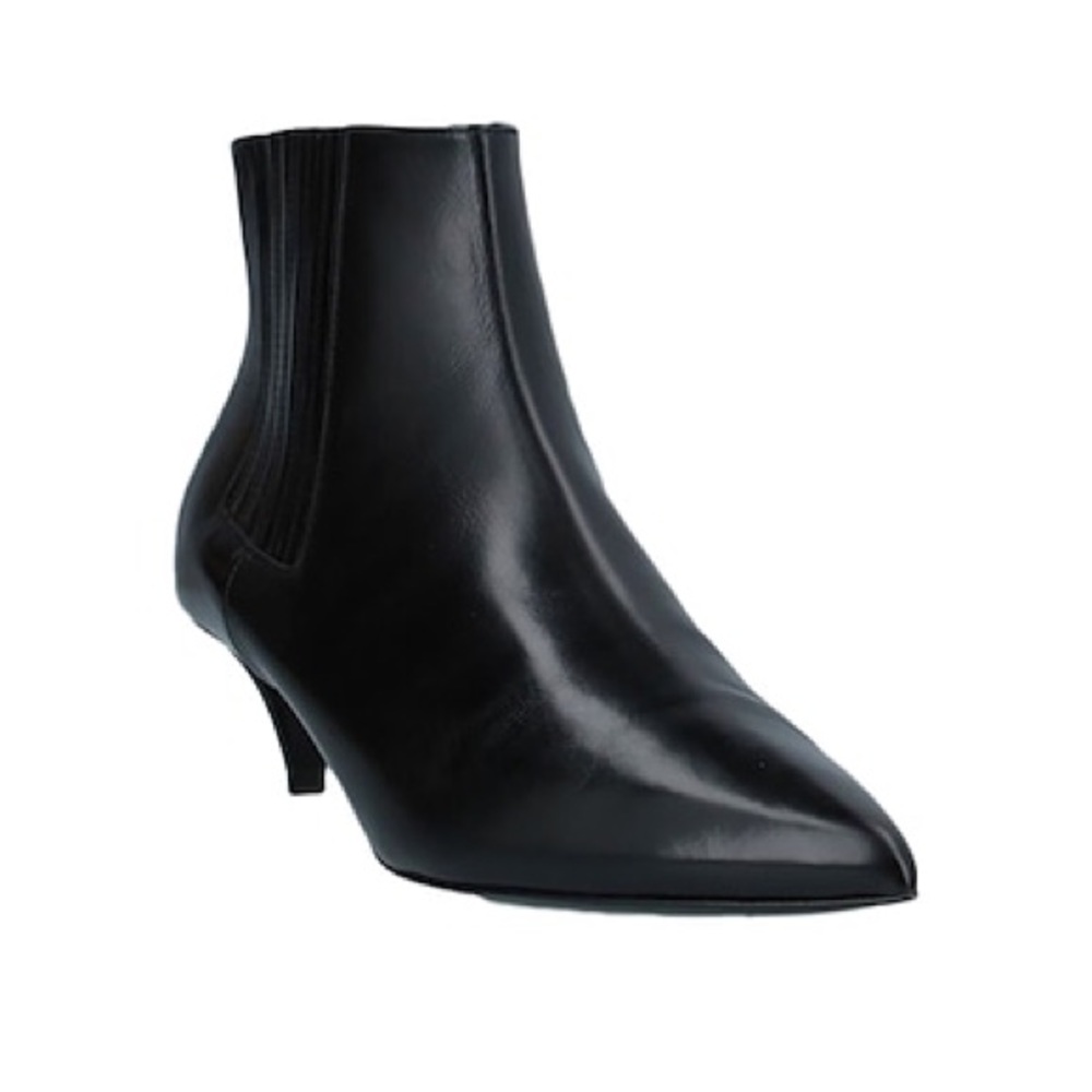 CELINE SHARP BLACK BOOTIES. - Picture 3 of 4
